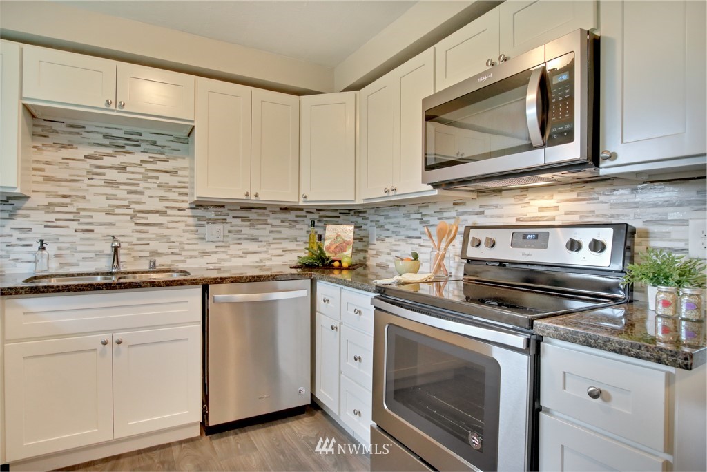 8628 176th Avenue Southwest Rochester, WA 98579 - Photo 16 of 25