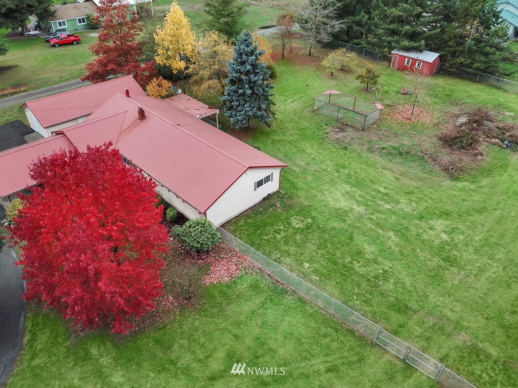 8628 176th Avenue Southwest Rochester, WA 98579 - Photo 4 of 25