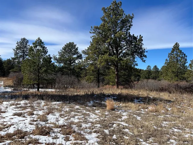 a view of a lake view