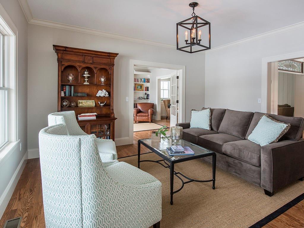 186 Royall Point Road Yarmouth, ME 04096 - Photo 8 of 34 Formal living room with crown molding