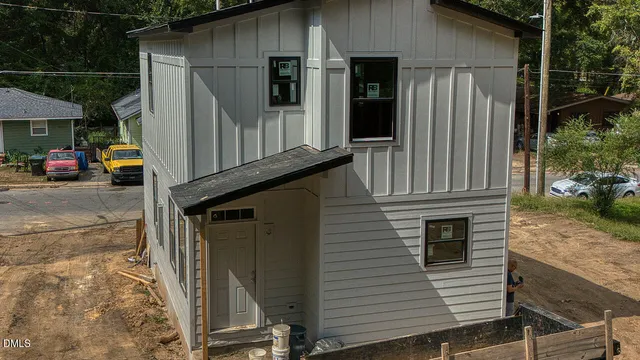 $425,000 | 1506 North Hyde Park Avenue, Durham, NC 27701