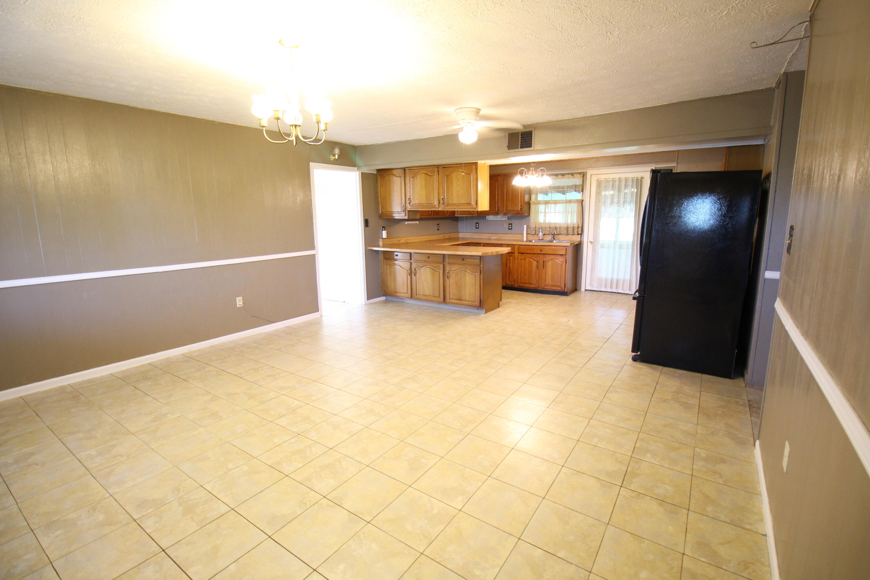 285 Compton Road Jeffersonville, KY 40337 - Photo 10 of 41 Dining Room