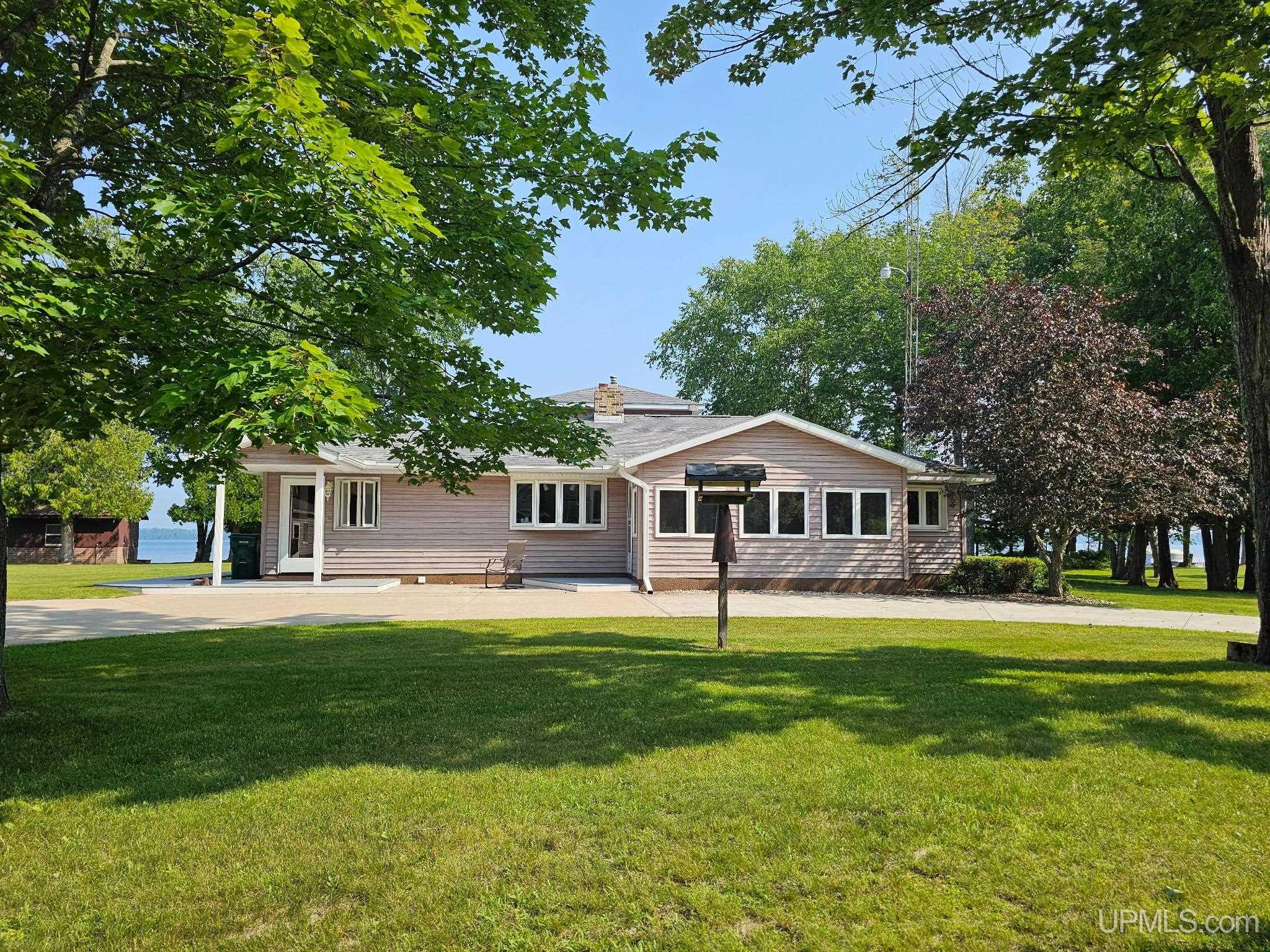 536 West Gulliver Lake Road Gulliver, MI 49840 - Photo 50 of 97