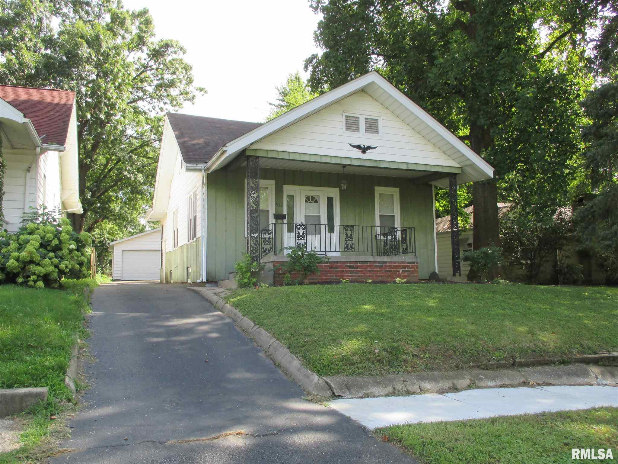532 Garfield Street Springfield, IL 62702 - Photo 1 of 49