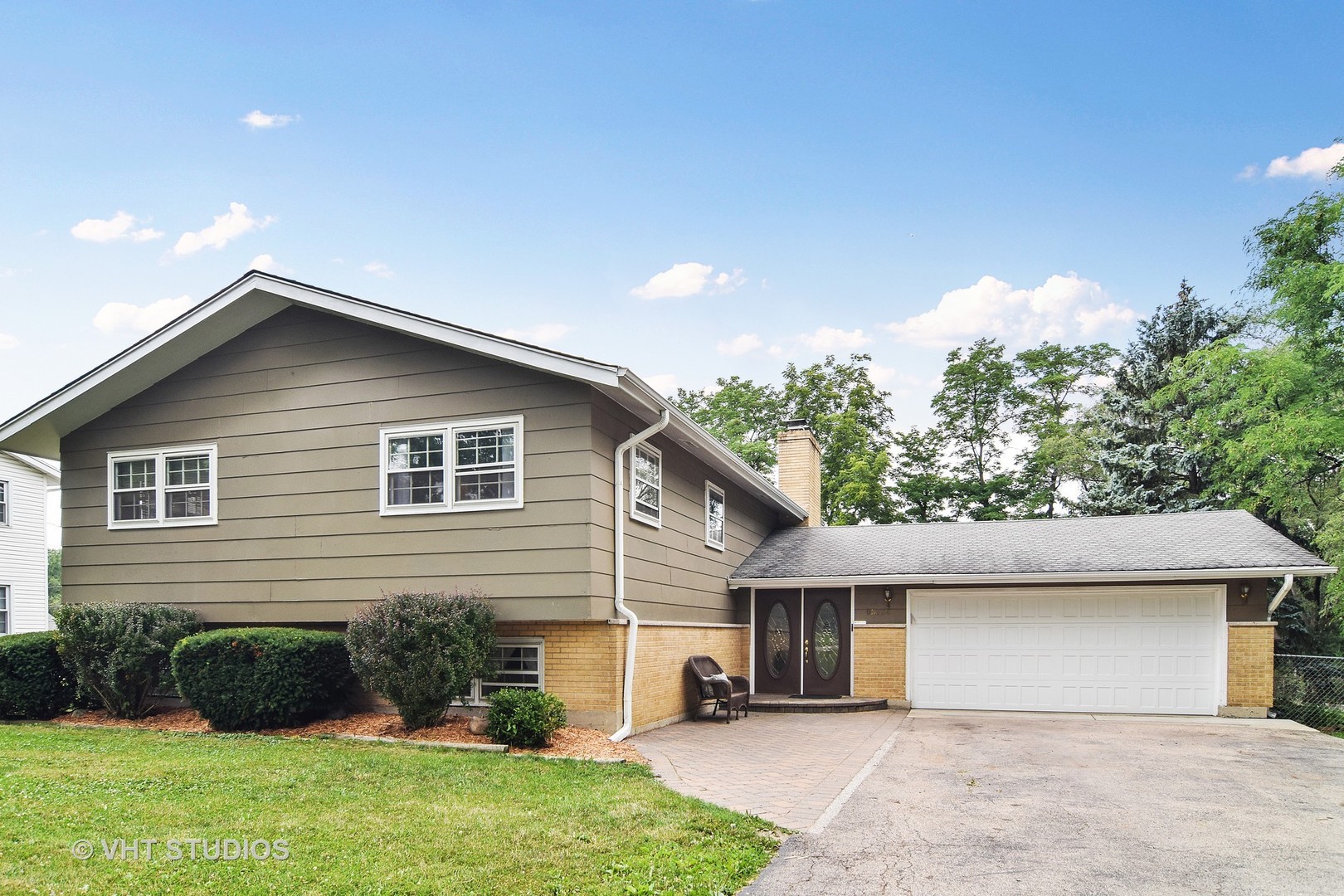 N724 Peter Road Wheaton, IL 60187 - Photo 1 of 25