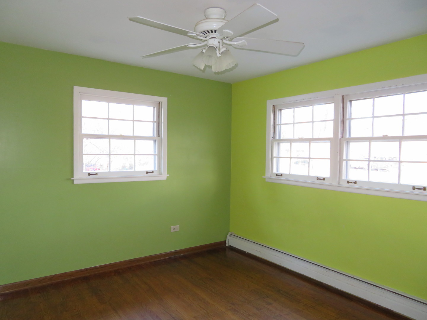 N724 Peter Road Wheaton, IL 60187 - Photo 11 of 25