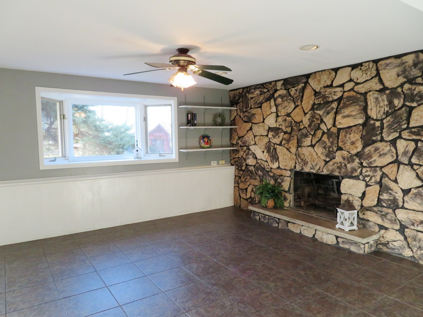N724 Peter Road Wheaton, IL 60187 - Photo 14 of 25