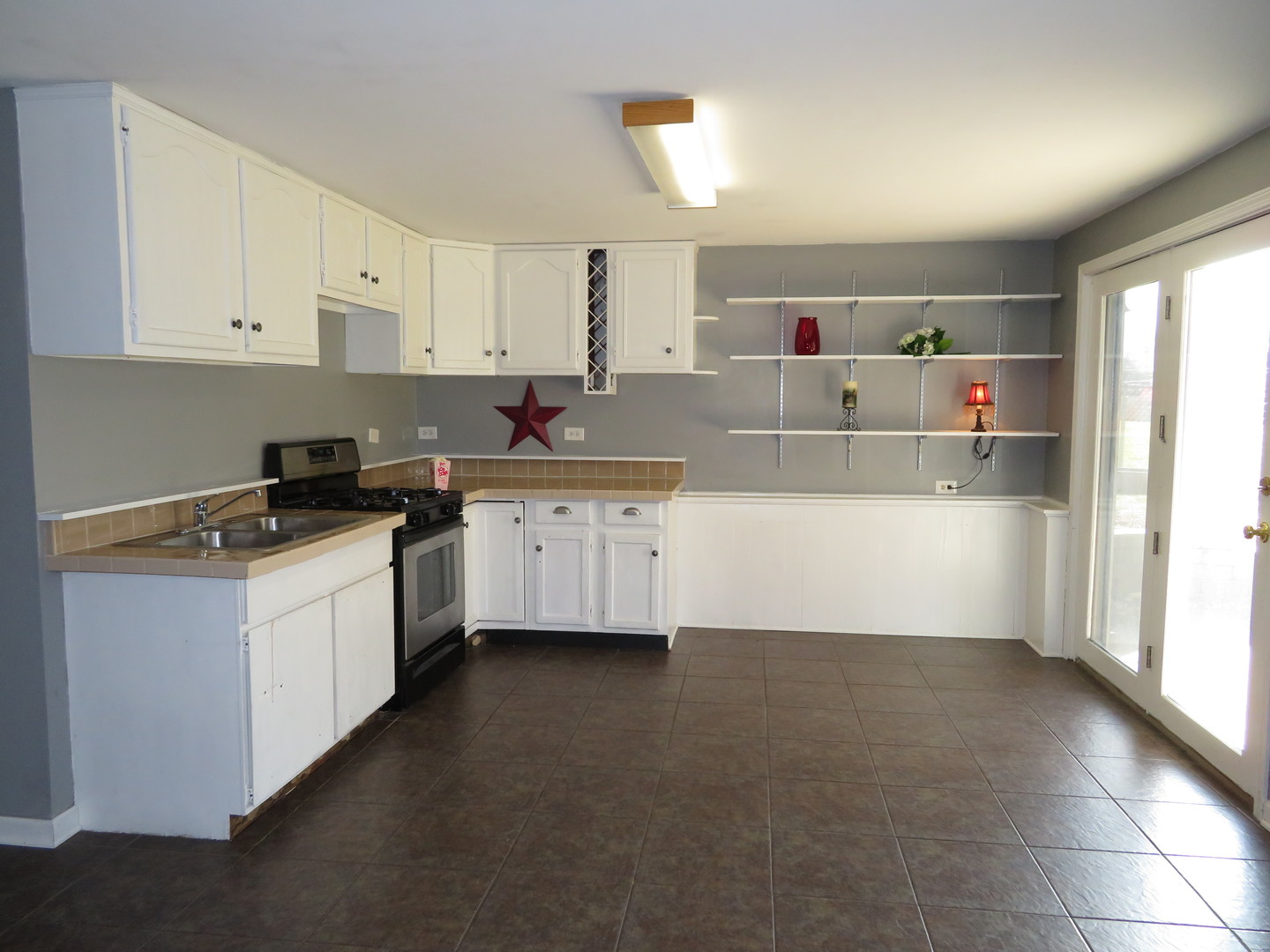N724 Peter Road Wheaton, IL 60187 - Photo 17 of 25