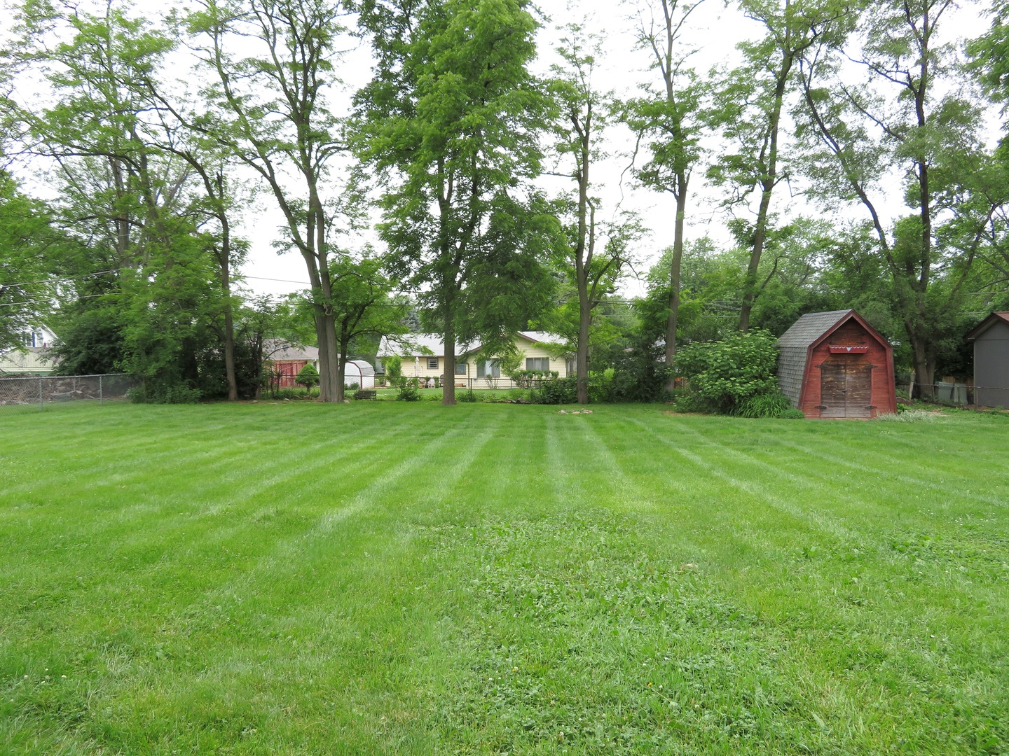 N724 Peter Road Wheaton, IL 60187 - Photo 24 of 25