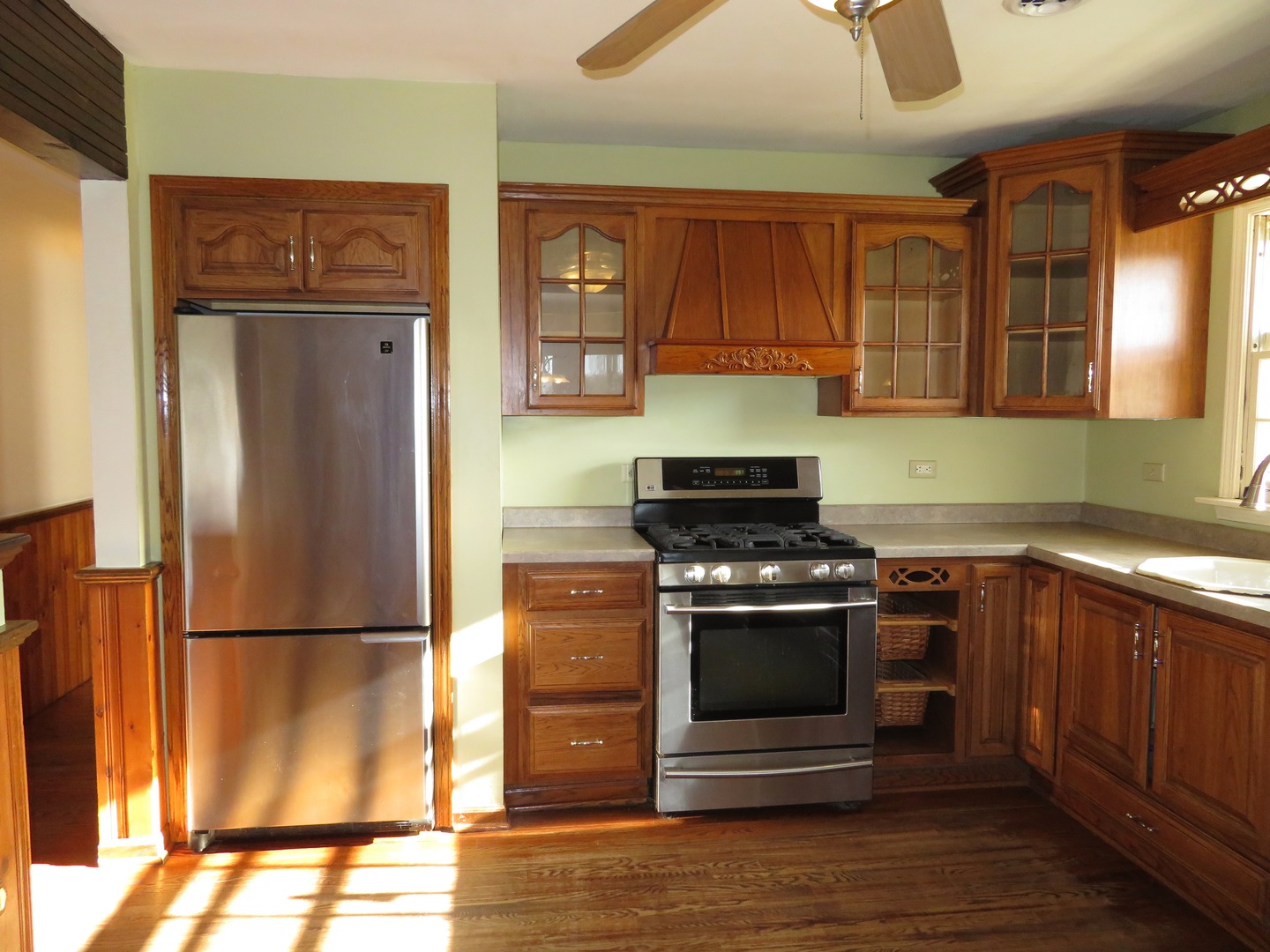 N724 Peter Road Wheaton, IL 60187 - Photo 9 of 25