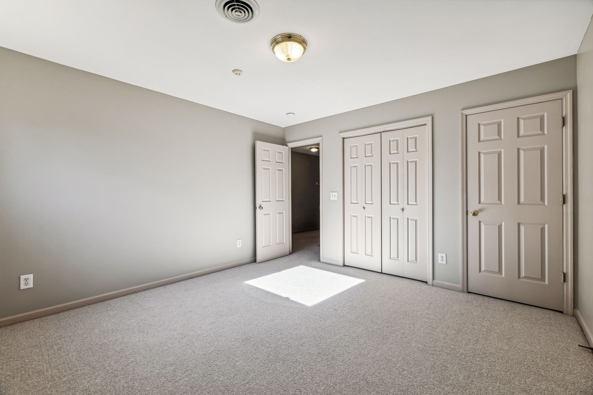700 3rd Avenue West Springfield, TN 37172 - Photo 30 of 55