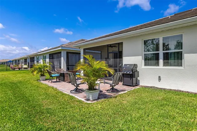 $349,500 | 268 Ibiza Loop, Venice, FL 34292