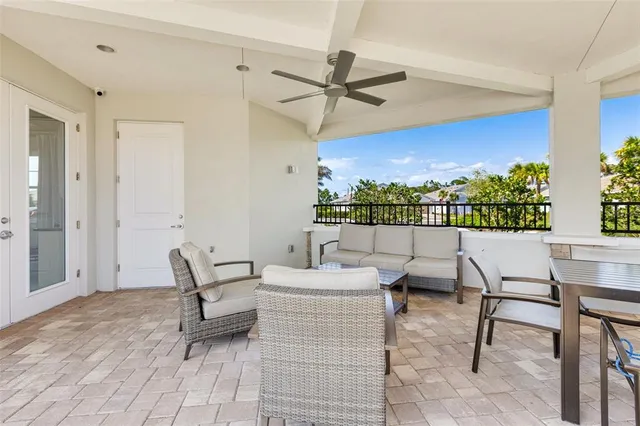 $349,500 | 268 Ibiza Loop, Venice, FL 34292