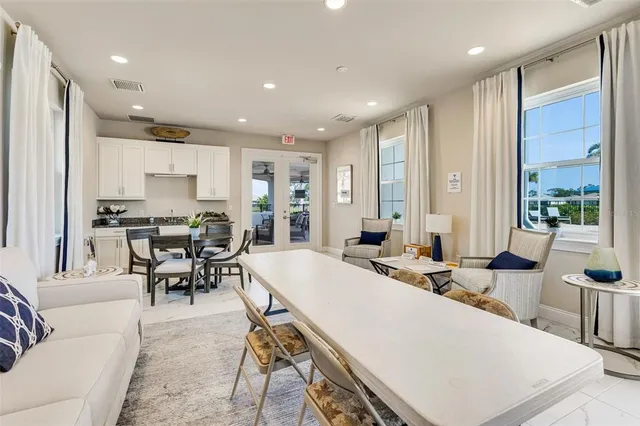 $349,500 | 268 Ibiza Loop, Venice, FL 34292