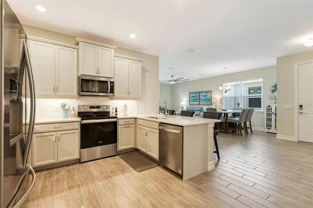 $349,500 | 268 Ibiza Loop, Venice, FL 34292