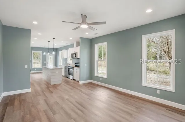 $395,000 | 23 Seabrook Road, Seabrook, SC 29940