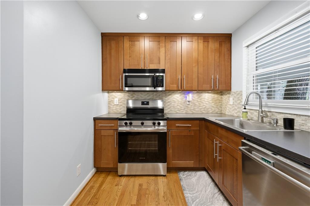 1502 Bubbling Creek Road Northeast Brookhaven, GA 30319 - Photo 10 of 25