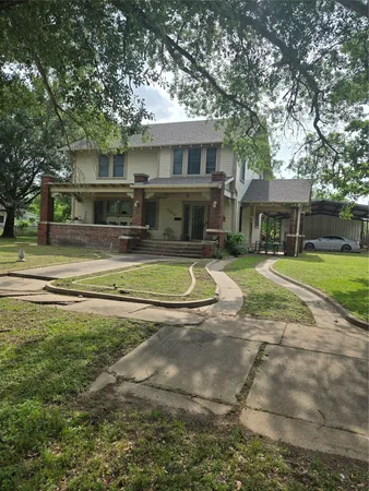 $280,000 | 400 South McKinney Street, Mexia, TX 76667