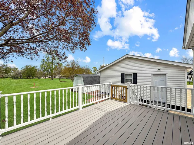 $180,000 | 370 West Carter Street, Fairview, IL 61432