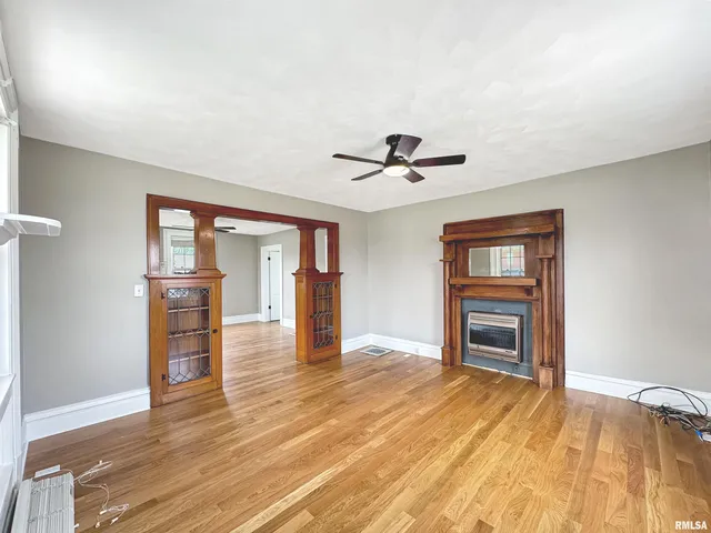 $180,000 | 370 West Carter Street, Fairview, IL 61432