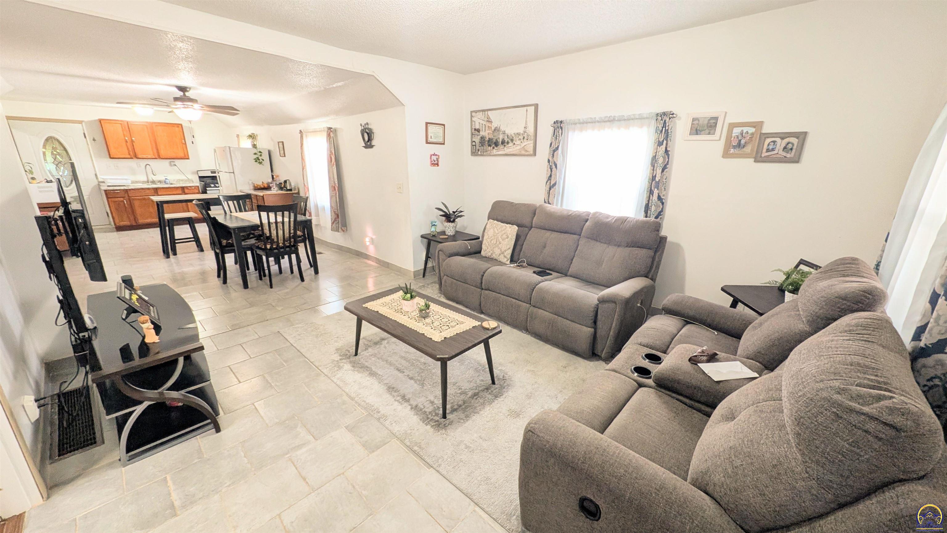 217 South Merchant Street Emporia, KS 66801 - Photo 5 of 12