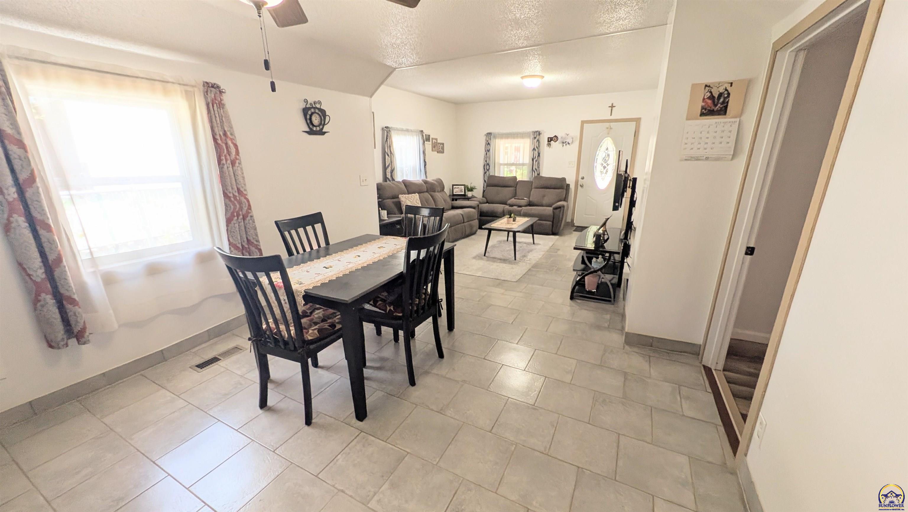 217 South Merchant Street Emporia, KS 66801 - Photo 7 of 12