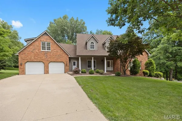 $492,000 | 5 Ginger Woods Court, Glen Carbon, IL 62034