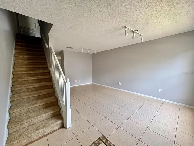 $1,650 | 6512 Osprey Lake Circle, Riverview, FL 33578