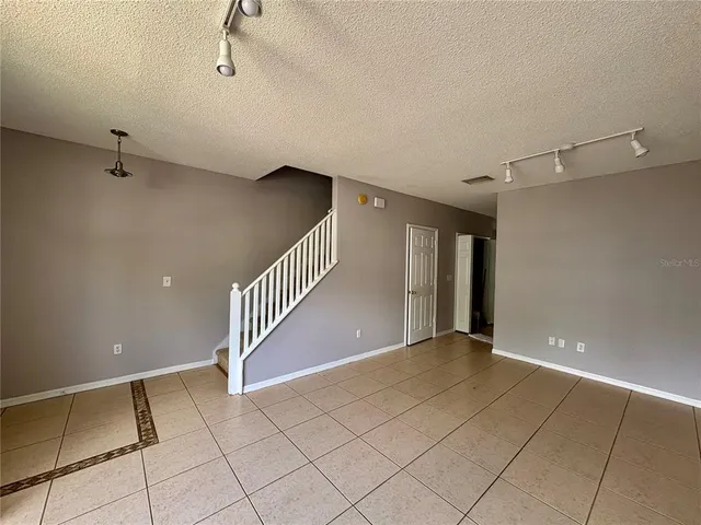 $1,650 | 6512 Osprey Lake Circle, Riverview, FL 33578