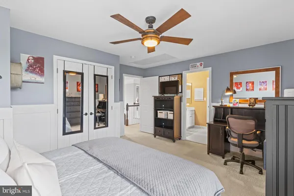 $1,250,000 | 25775 Tullow Place, Chantilly, VA 20152