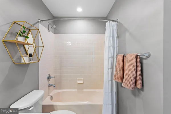 $1,250,000 | 25775 Tullow Place, Chantilly, VA 20152