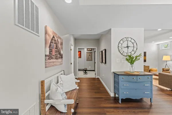 $1,250,000 | 25775 Tullow Place, Chantilly, VA 20152