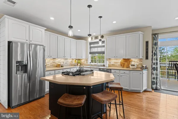 $1,250,000 | 25775 Tullow Place, Chantilly, VA 20152