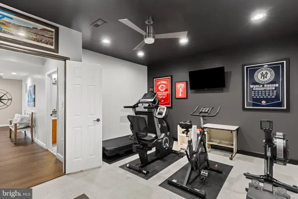 $1,250,000 | 25775 Tullow Place, Chantilly, VA 20152