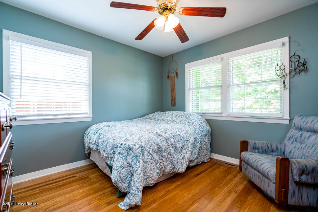 1622 Whippoorwill Road Louisville, KY 40213 - Photo 10 of 20 010-17FM9U03ZPBN
