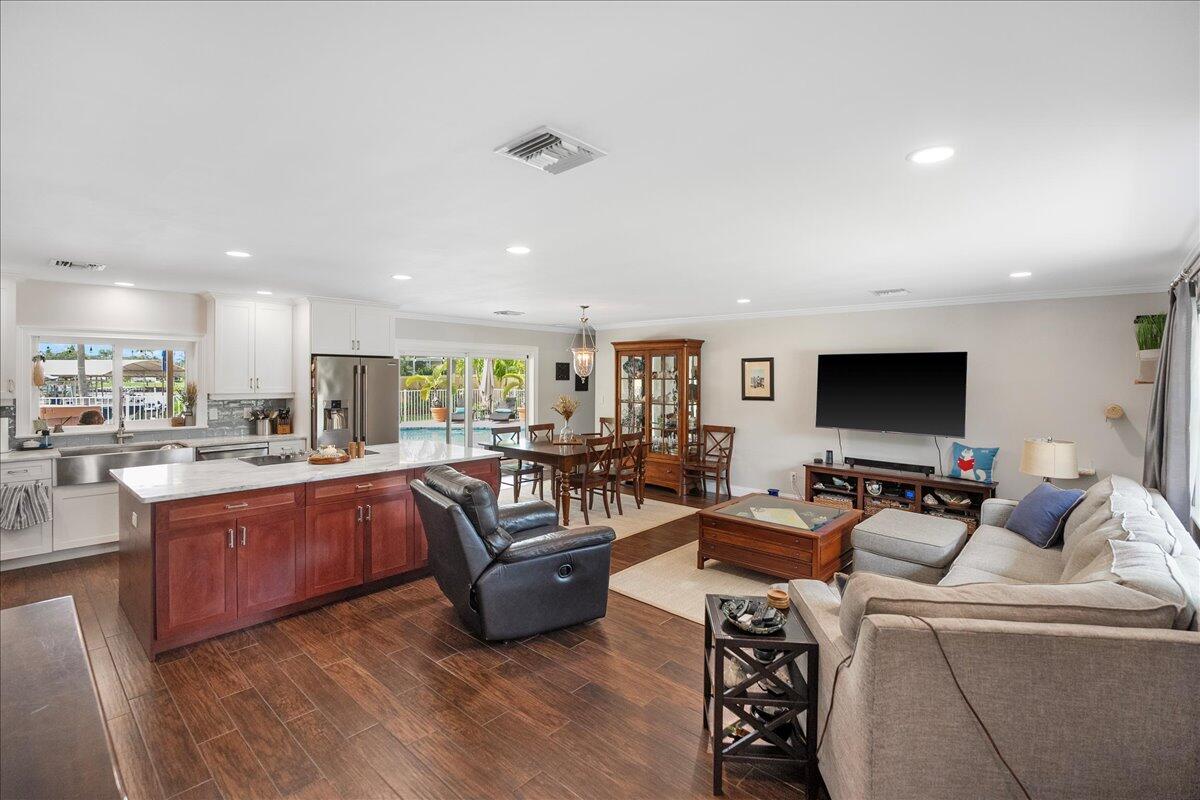 2653 Northwest S Shore Road Stuart, FL 34994 - Photo 13 of 81 Great Room