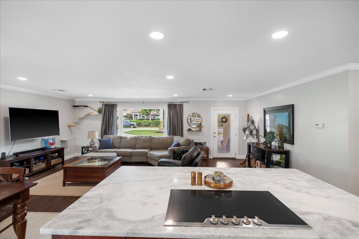 2653 Northwest S Shore Road Stuart, FL 34994 - Photo 15 of 81 Great Room