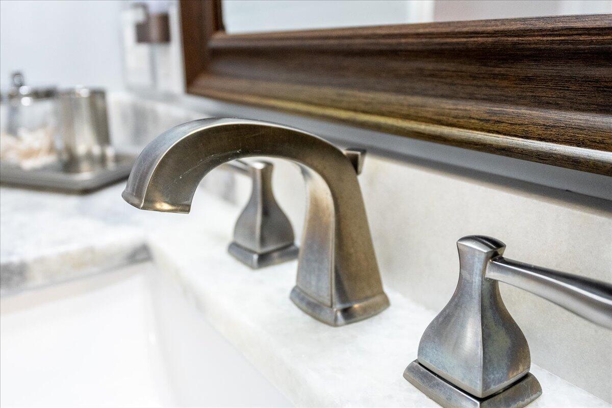 2653 Northwest S Shore Road Stuart, FL 34994 - Photo 37 of 81 Guest & Cabana Bath