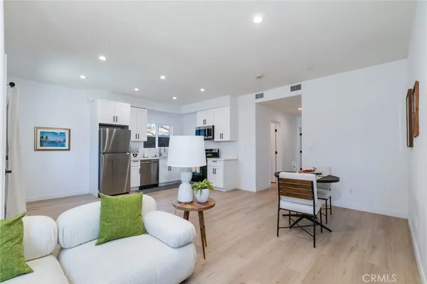 $3,600 | 278 North 11th Avenue, Upland, CA 91786