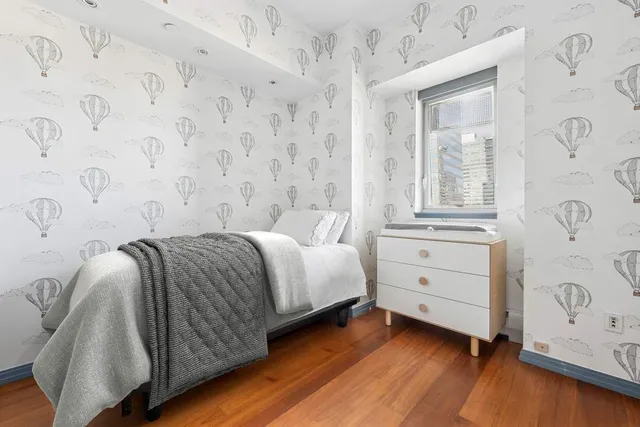 $1,845,000 | 205 East 59th Street, Unit 20B | Lenox Hill