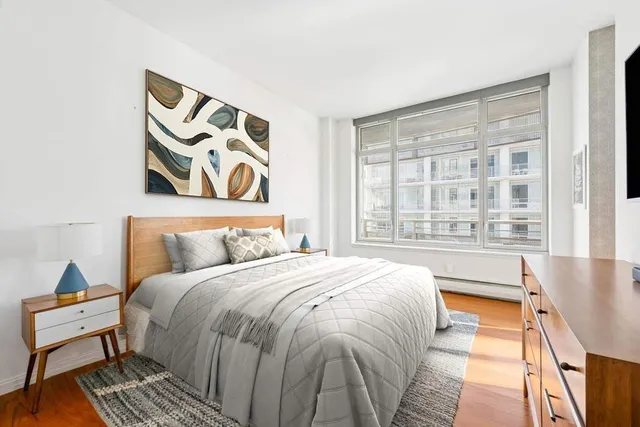 $1,845,000 | 205 East 59th Street, Unit 20B | Lenox Hill