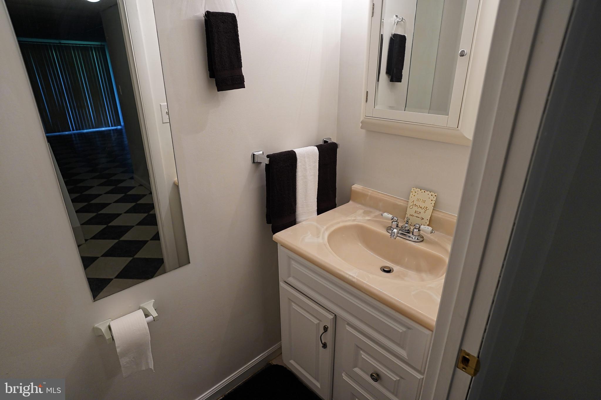 6948 Rockfield Road Baltimore, MD 21244 - Photo 18 of 47