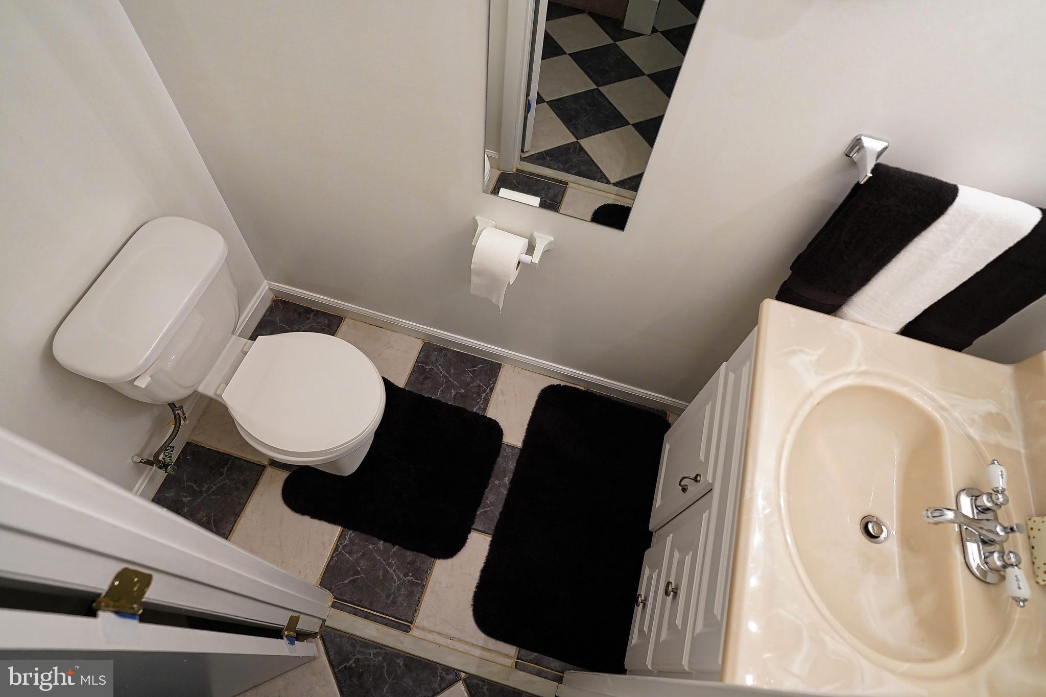 6948 Rockfield Road Baltimore, MD 21244 - Photo 19 of 47