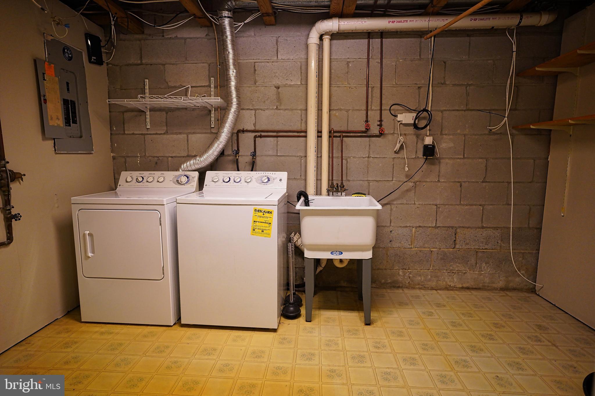 6948 Rockfield Road Baltimore, MD 21244 - Photo 20 of 47