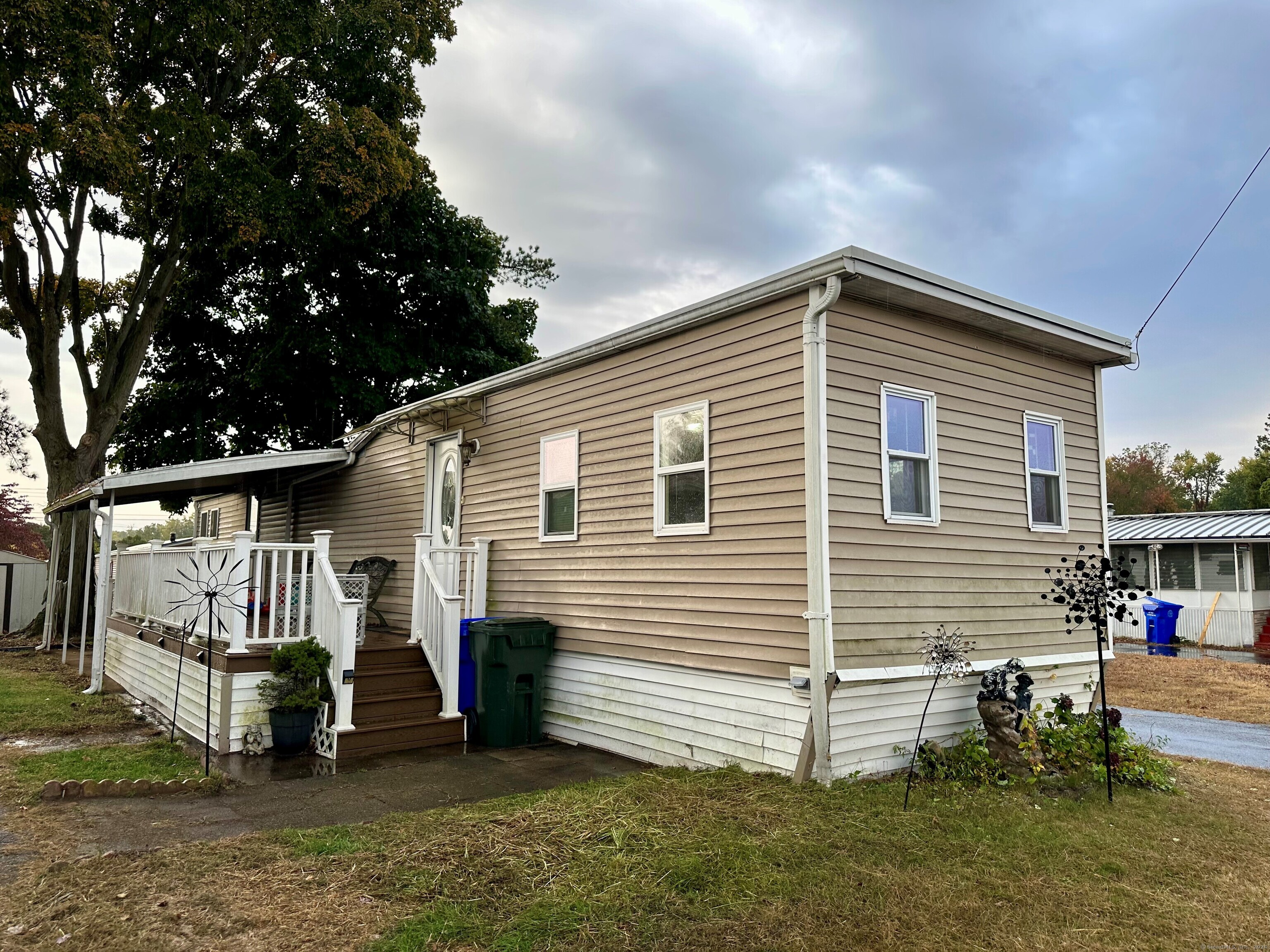 17 Shawnee Road East Hartford, CT 06118 - Photo 1 of 1 Gallery Image 1
