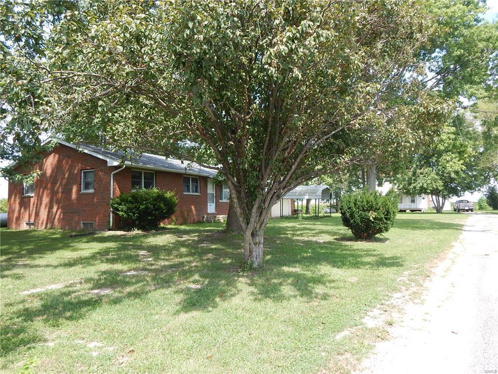 3792 Piasa Road Brighton, IL 62012 - Photo 1 of 6