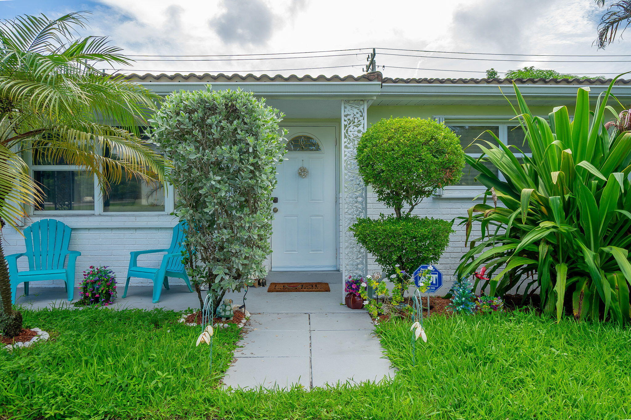 1318 Cardinal Lane Lantana, FL 33462 - Photo 5 of 49 5-web-or-mls-DSC08936