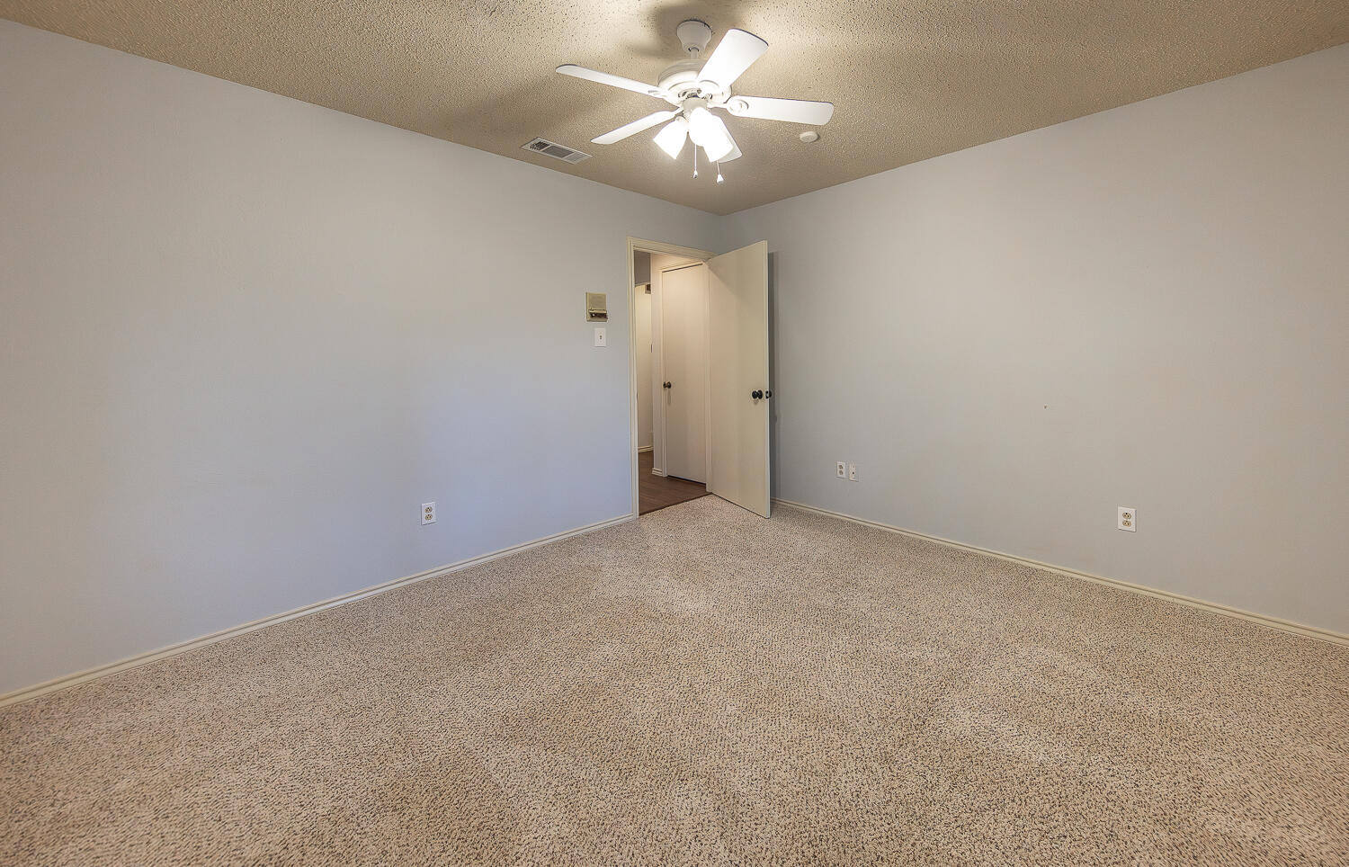 4909 79th Street Lubbock, TX 79424 - Photo 23 of 38 2L9A6184