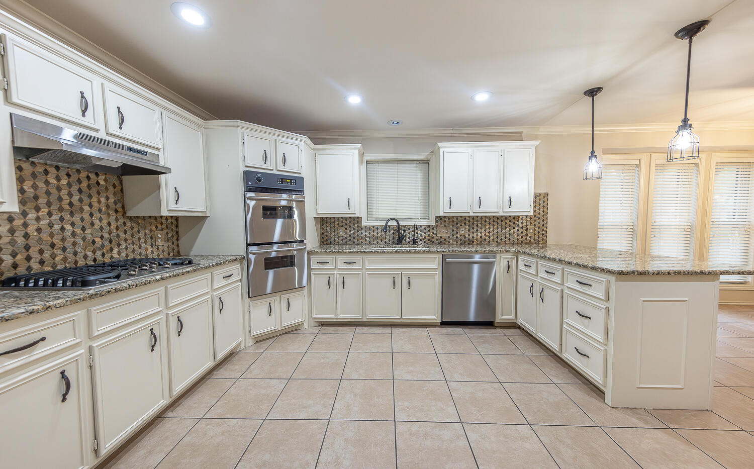 4909 79th Street Lubbock, TX 79424 - Photo 3 of 38 2L9A6109