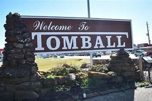 a view of a park with that has a patio